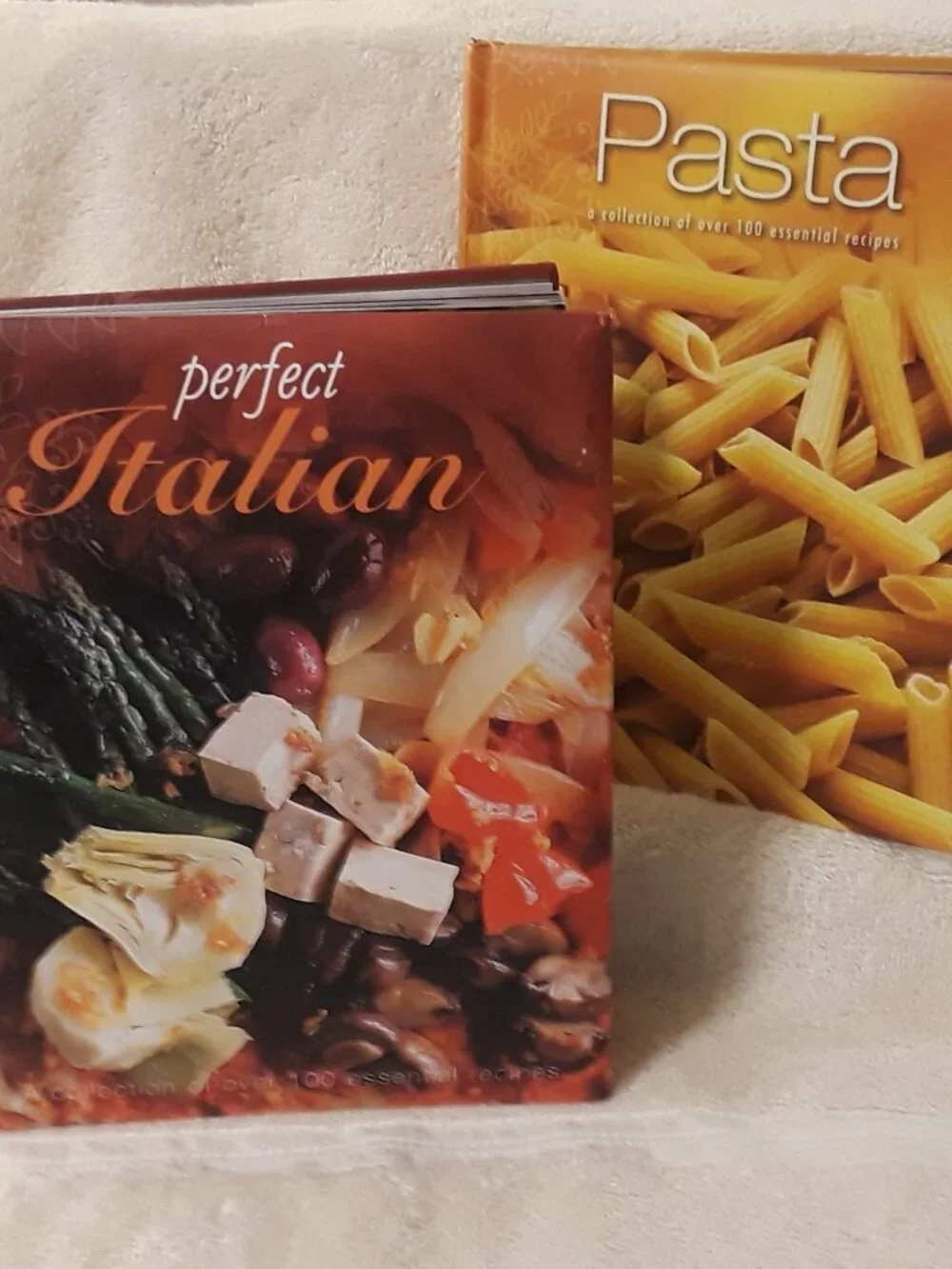 2 Italian Cookbooks Bundle: Pasta & Perfect Italian - Padded Hardcovers Paragon